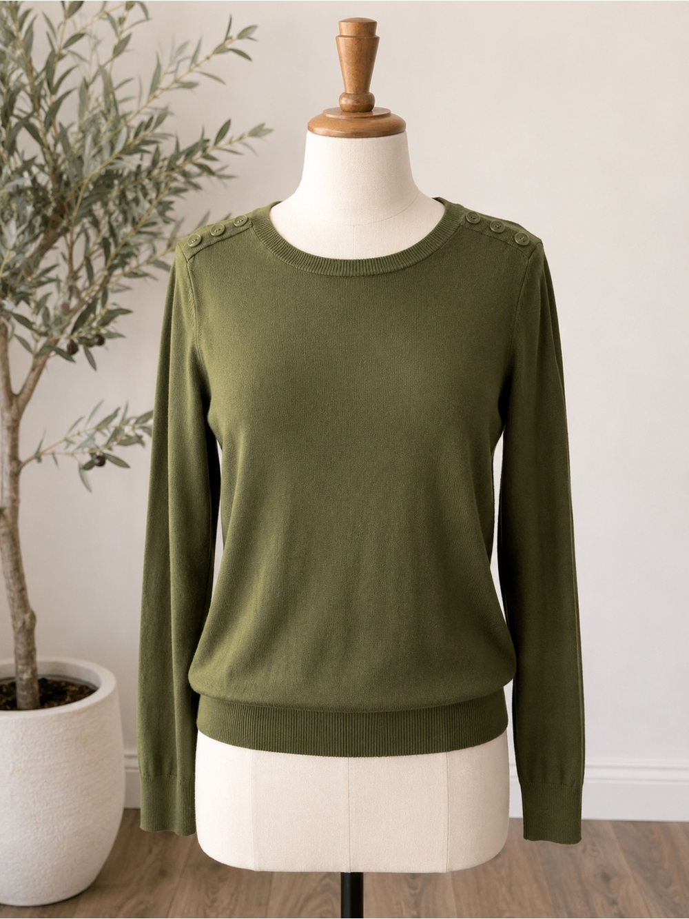LOFT Crewneck Sweater - Medium